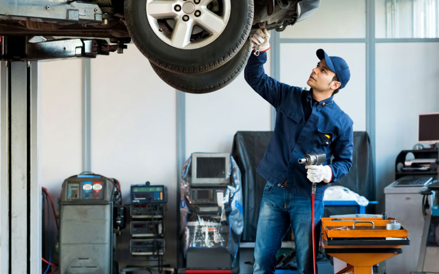 Man fixing car box-2
